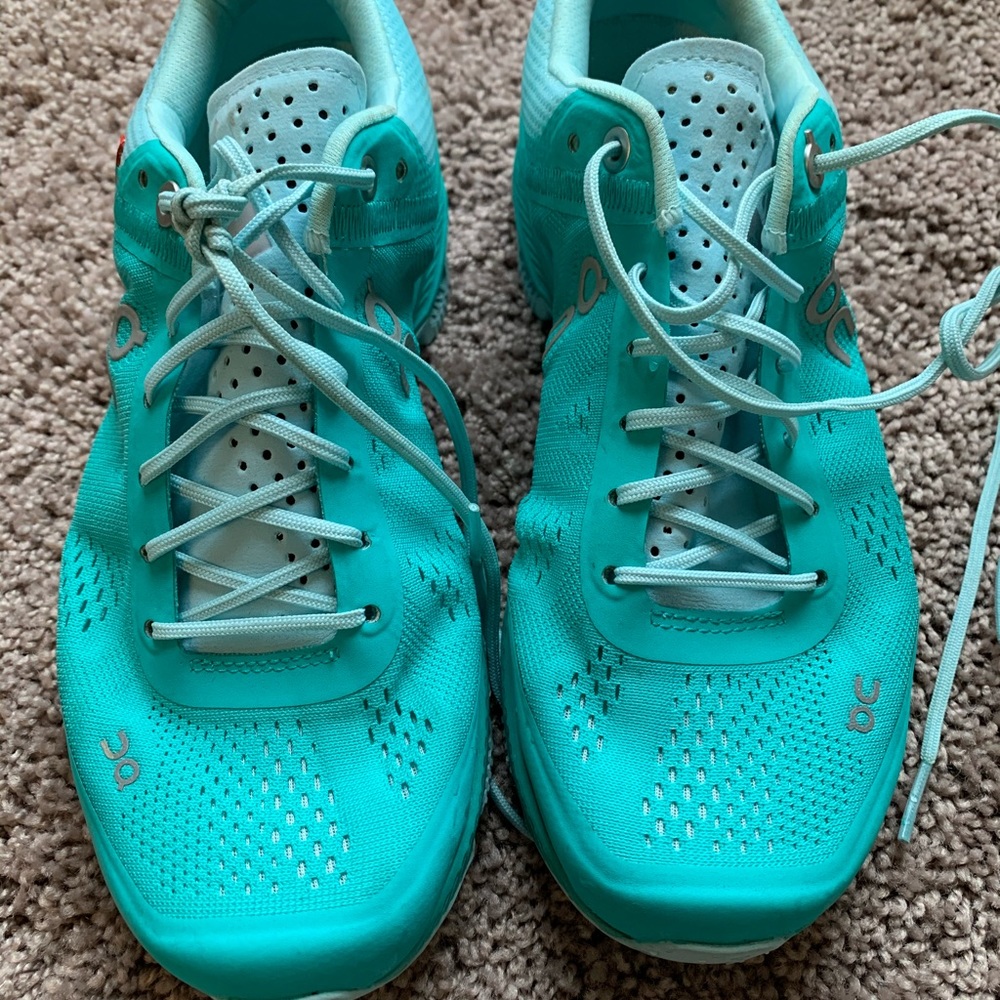 On Running Cloudsurfer